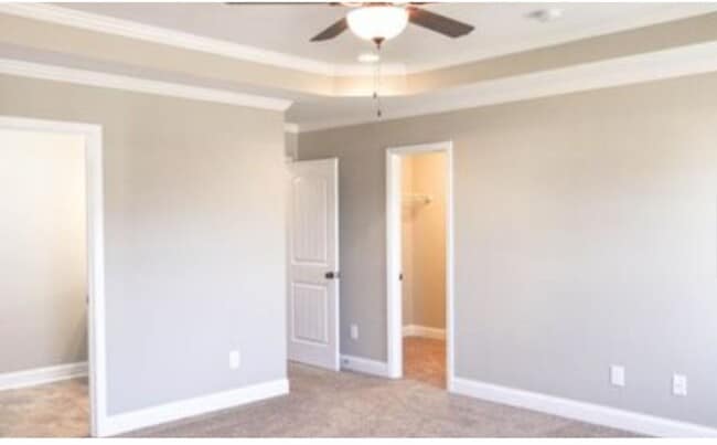 property at 3037 N Kilchattan Dr