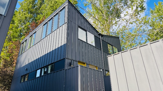 11330 12th Ave NE in Seattle, WA - Foto de edificio - Building Photo