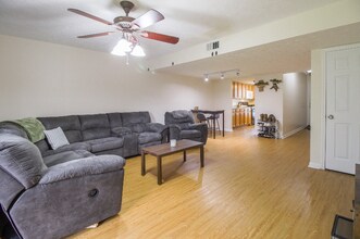 34 Knollwood Cir in Savannah, GA - Building Photo - Building Photo