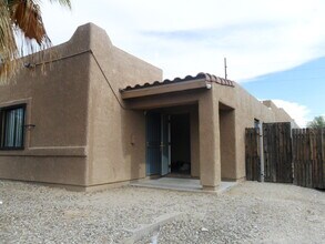 1422 E Lee St, Unit #1  - 5 bedroom 3 bath in Tucson, AZ - Building Photo - Building Photo