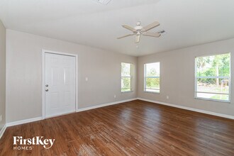 12433 Catalina Dr in Punta Gorda, FL - Building Photo - Building Photo