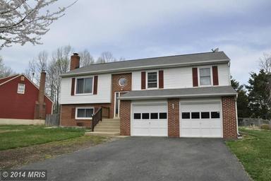 property at 18 Kelly Way
