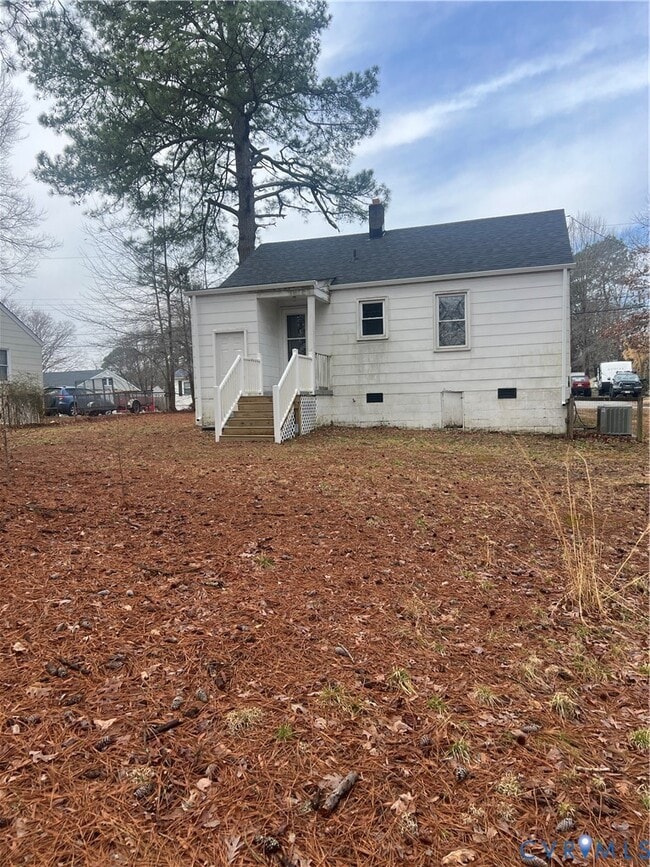 14211 Bermuda Ave in Chester, VA - Building Photo - Building Photo