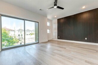 5638 Dolores St in Houston, TX - Building Photo - Building Photo