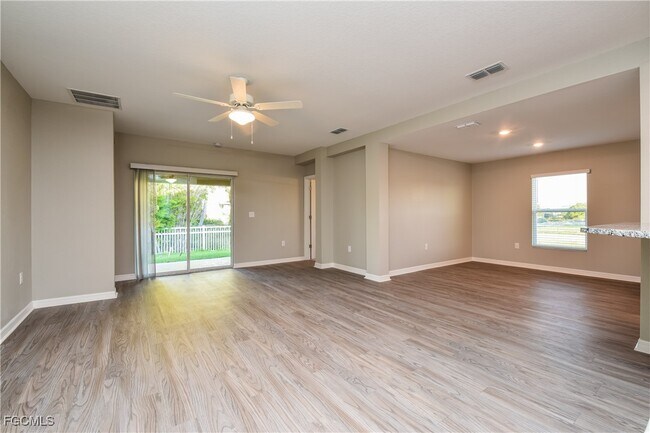 1305 NE 34th Ln in Cape Coral, FL - Building Photo - Building Photo