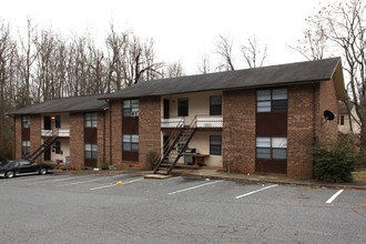 Colonial South in Asheboro, NC - Building Photo - Building Photo