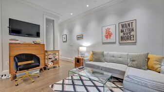 418 7th St SE in Washington, DC - Building Photo