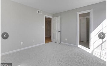 3906 Penderview Dr, Unit Penderbrook in Fairfax, VA - Building Photo - Building Photo