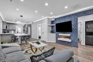 830 Parkwood Ave in Charlotte, NC - Building Photo