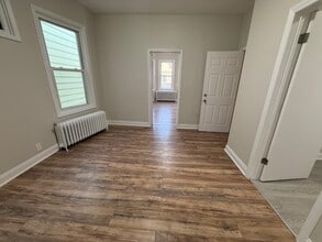 221 Wilkinson Ave in Jersey City, NJ - Building Photo - Building Photo