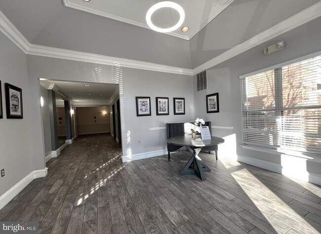 12919 Alton Square in Herndon, VA - Foto de edificio - Building Photo