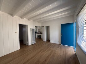 1033 Bath Ln in Ventura, CA - Building Photo