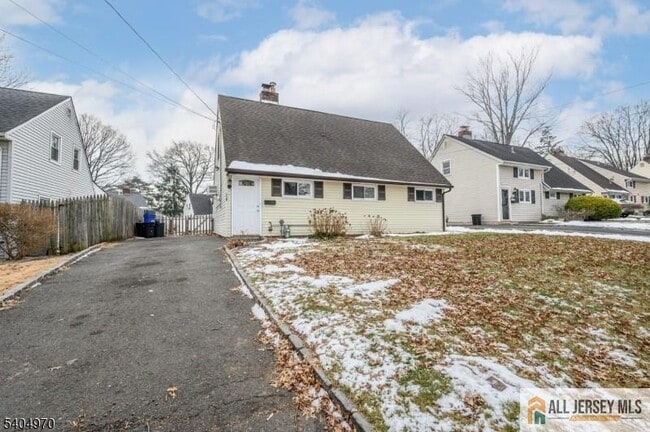 118 Colonia Blvd in Rahway, NJ - Building Photo - Building Photo