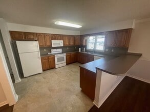 10401 Whispering Pine Ln in McGaheysville, VA - Building Photo - Building Photo