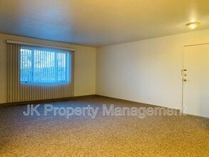 1613 Sand Ct in Great Falls, MT - Building Photo - Building Photo