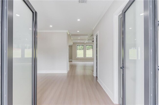 37 Deer Cyn Dr in Auburn, GA - Foto de edificio - Building Photo