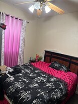 9284 Deddington Way in Sacramento, CA - Building Photo