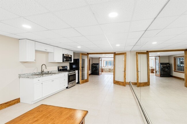 19 Quimby Ct in Danville, NH - Building Photo - Building Photo