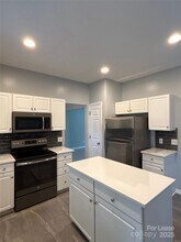 6518 Harburn Forest Dr in Charlotte, NC - Building Photo - Building Photo