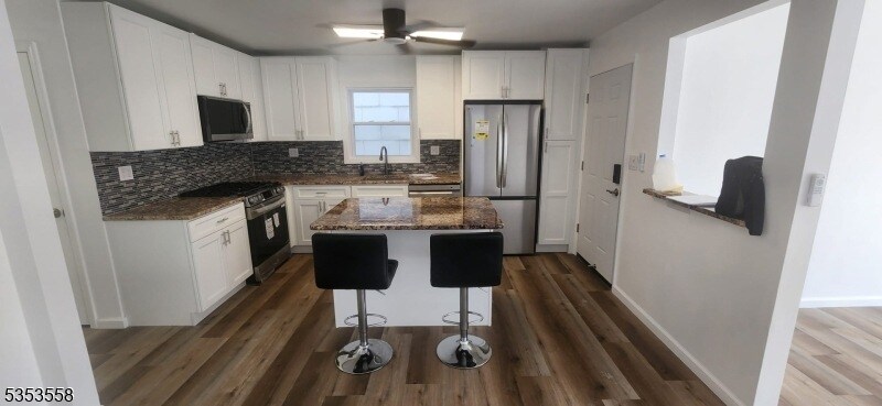14 Waldo Ave in Jersey City, NJ - Building Photo