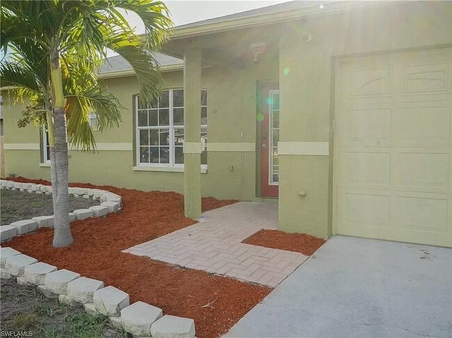 17556 Brentwood Ct in Ft. Myers, FL - Building Photo - Building Photo