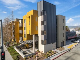 Met North in San Jose, CA - Building Photo