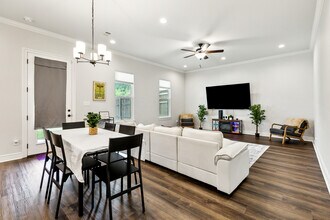 9003 Magnolia Vw Dr in Baton Rouge, LA - Building Photo - Building Photo