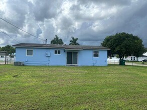 22601 SW 124th Ct in Miami, FL - Building Photo - Building Photo