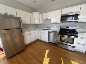 33 Portsmouth St, Unit 3R in Cambridge, MA - Building Photo - Building Photo
