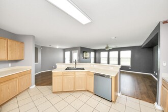 1373898159 A in Missouri City, TX - Building Photo - Building Photo