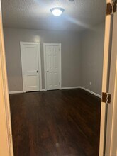 469 Wethersfield Ave-Unit -B-4 in Hartford, CT - Foto de edificio - Building Photo