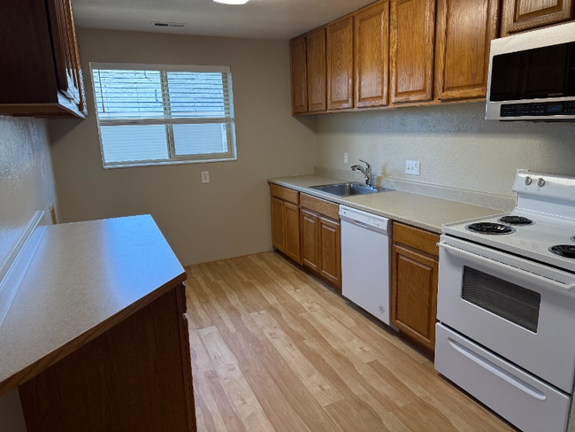 7670 W 61st Ave in Arvada, CO - Building Photo - Building Photo