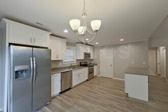 560 Co Rd 71 in Killen, AL - Building Photo - Building Photo