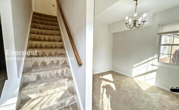 9713 Hagel Cir in Lorton, VA - Foto de edificio - Building Photo