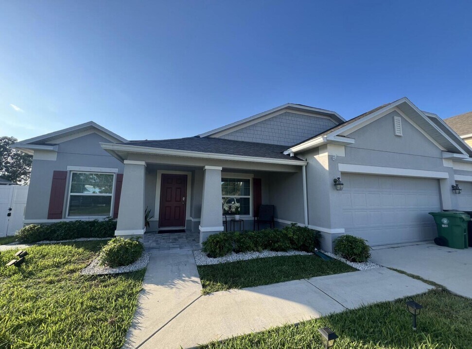 189 NE Jettie Terrace in Port St. Lucie, FL - Building Photo