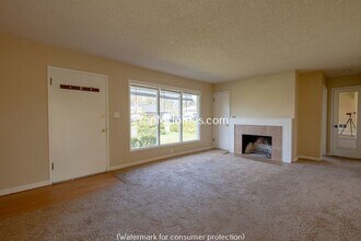 200 SW 137th Ave in Beaverton, OR - Building Photo - Building Photo