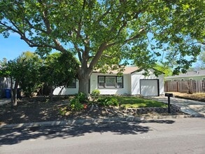 1880 San Vincente Dr in Concord, CA - Building Photo - Building Photo