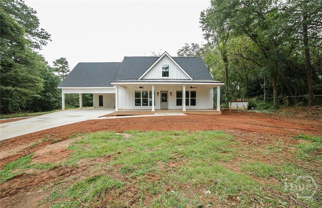 1470 Mars Hill Rd in Watkinsville, GA - Building Photo