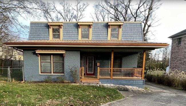 property at 519 Magnolia Ave