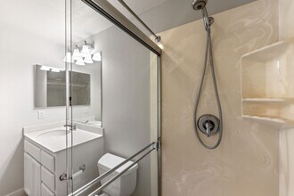 1201 66th St in Oakland, CA - Building Photo - Building Photo