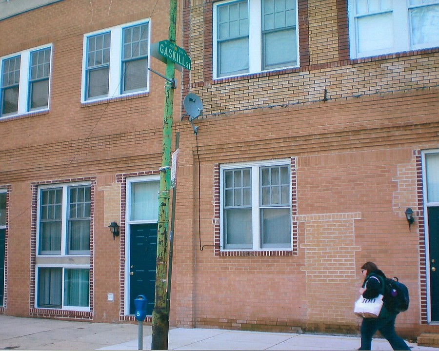 Gaskill Court in Philadelphia, PA - Building Photo