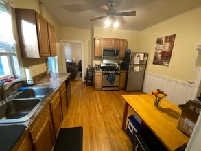 294 Highland Ave, Unit 1 in Somerville, MA - Foto de edificio - Building Photo