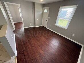8902 Thorpe St in Livonia, MI - Building Photo - Building Photo