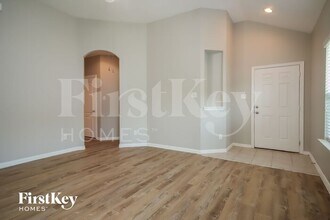 3811 Hunters Trail in Baytown, TX - Building Photo - Building Photo