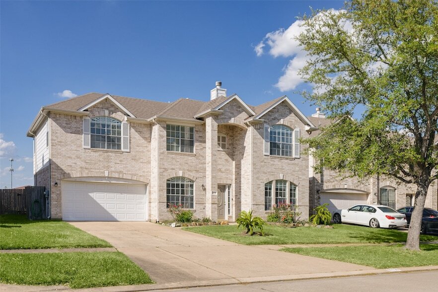 16530 Cypress Bridge Dr, Unit 348 in Cypress, TX - Building Photo