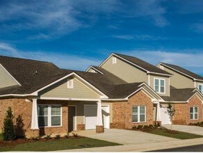 robertsdale apartments townhouses garden nearby