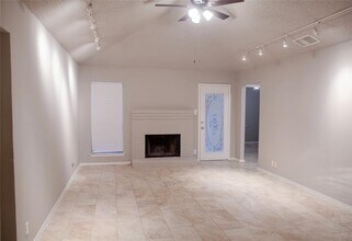 212 Joshua St in Denton, TX - Building Photo - Building Photo