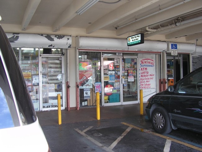 1169 W 35th St in Hialeah, FL - Foto de edificio - Building Photo