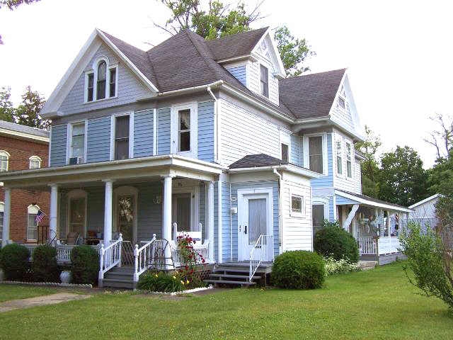 96 Main St in Attica, NY - Building Photo