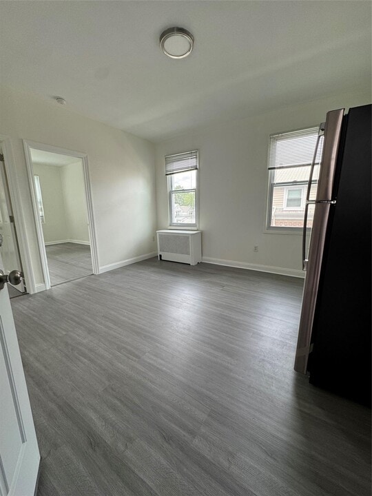 84-40 60th Dr in Queens, NY - Building Photo